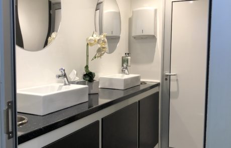 Luxury Toilet Trailer