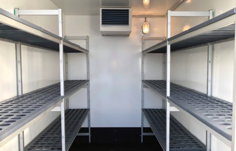 Walk-in Fridge Trailer with shelving Walk in Fridge Trailer